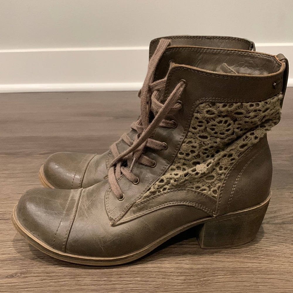 Combat Boots